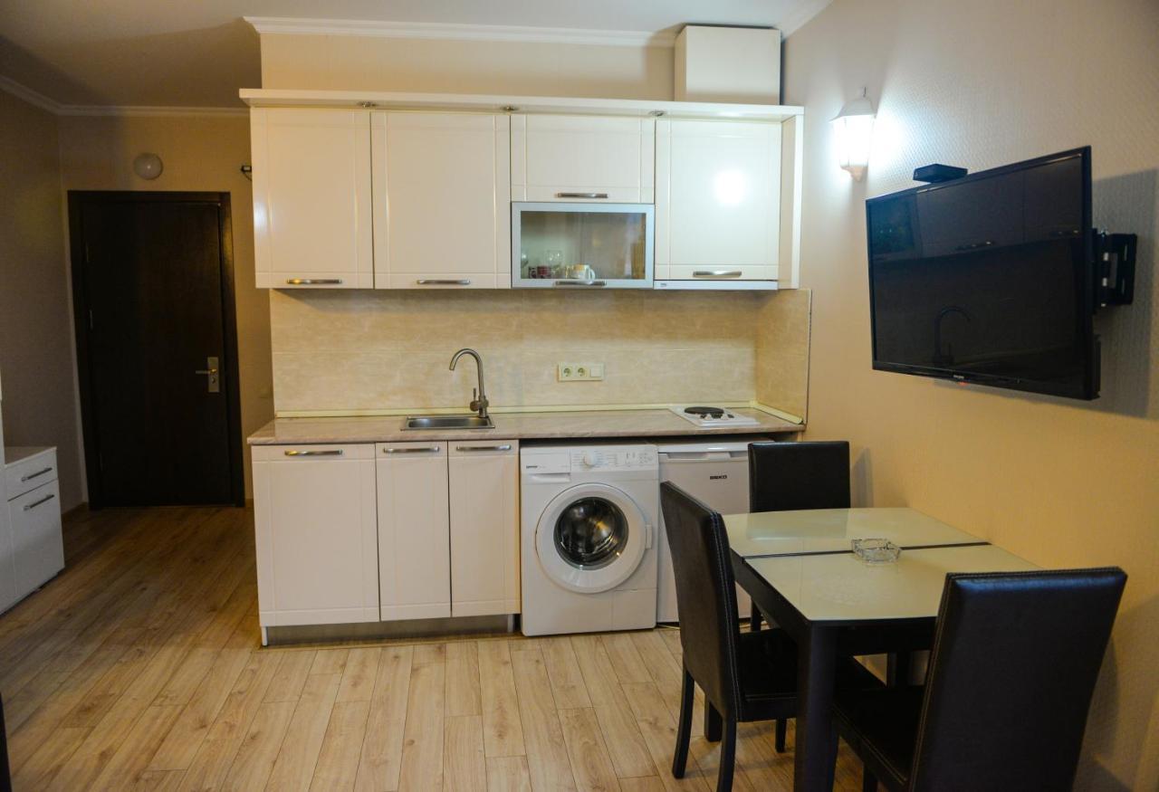 Black Sea Towers Batoumi Extérieur photo