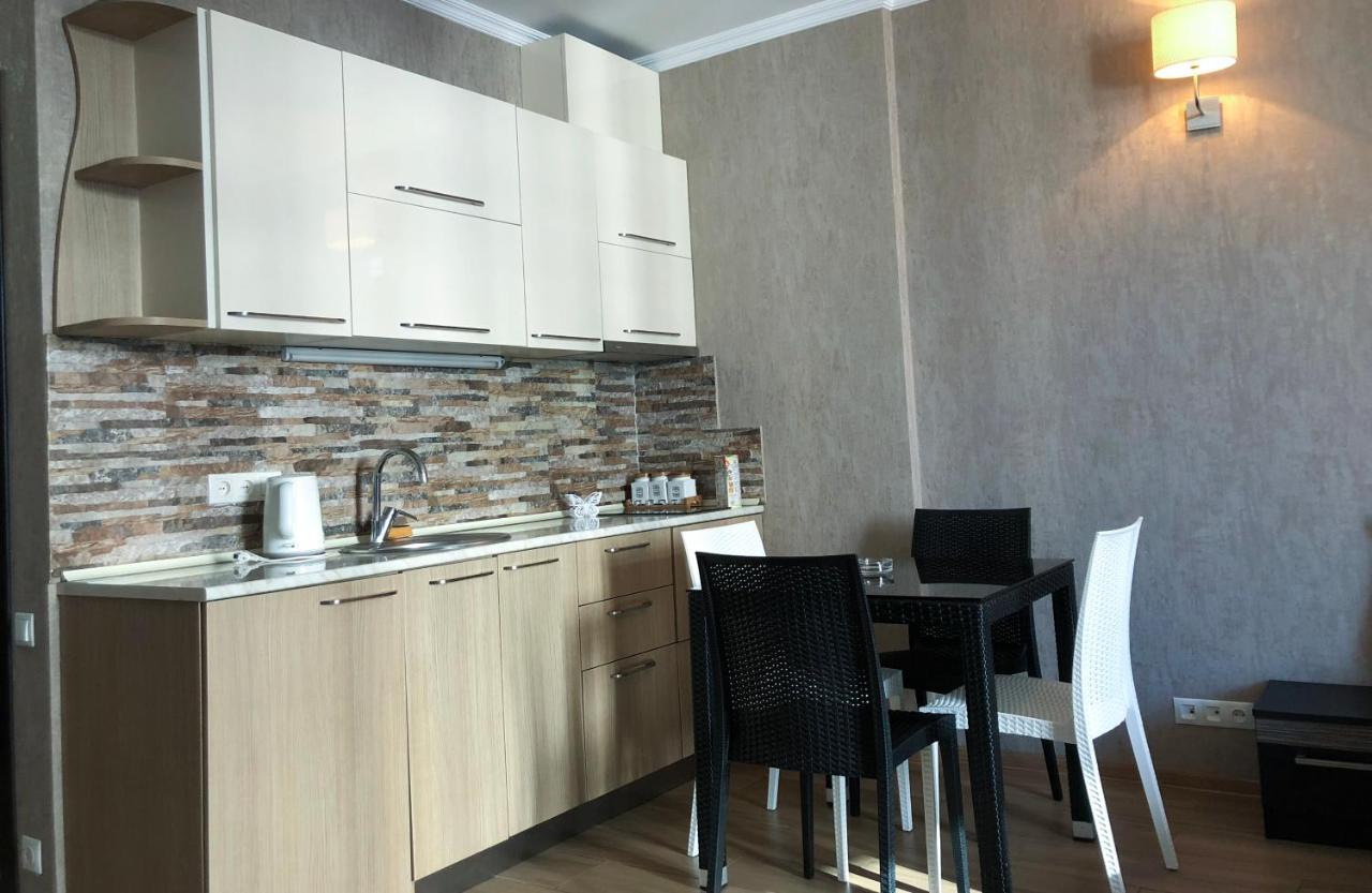 Black Sea Towers Batoumi Extérieur photo