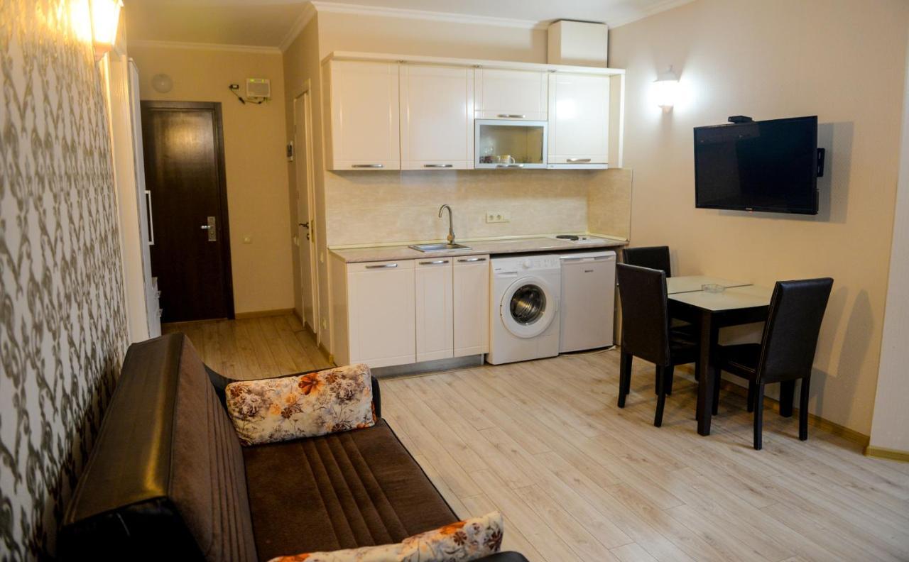 Black Sea Towers Batoumi Extérieur photo